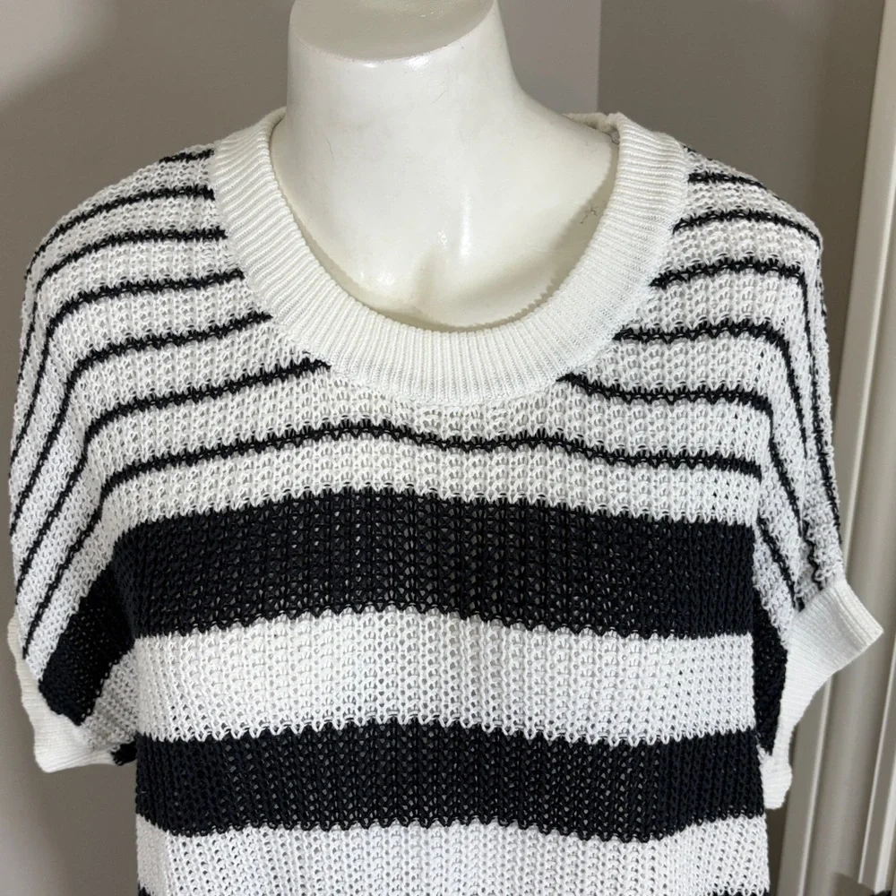 Evereve Ivy Open Weave Tee Sweater Navy Blue White Stripe Crewneck Sz S - Picture 4 of 10